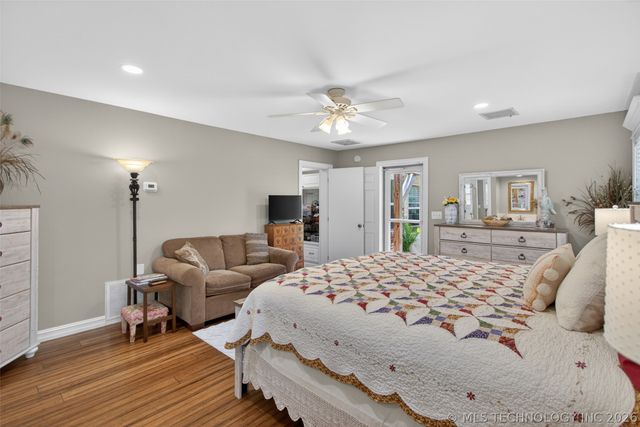 204 Gist Drive, Pryor, OK 74361