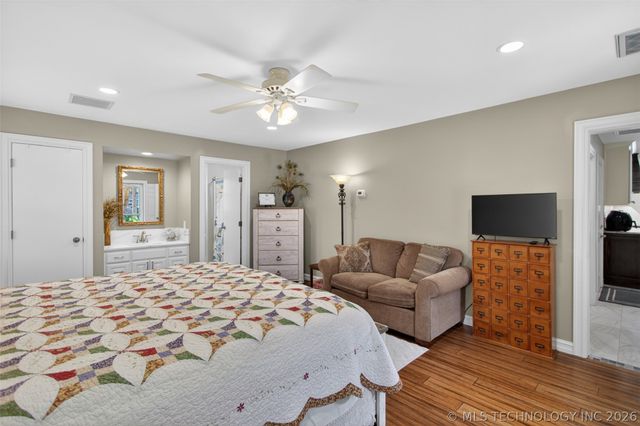 204 Gist Drive, Pryor, OK 74361