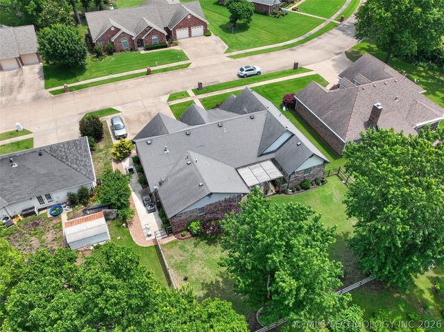 204 Gist Drive, Pryor, OK 74361