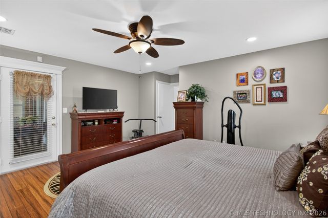 204 Gist Drive, Pryor, OK 74361