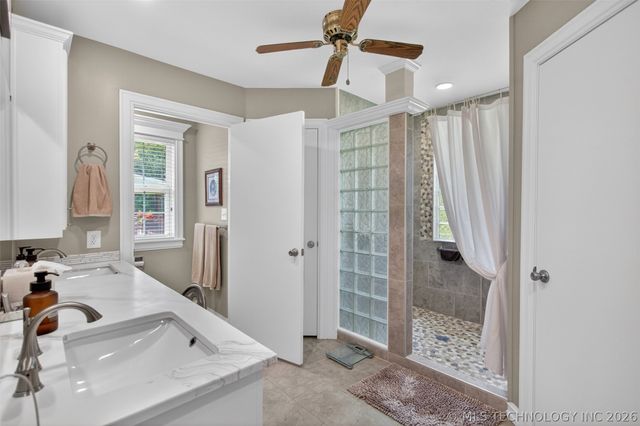 204 Gist Drive, Pryor, OK 74361