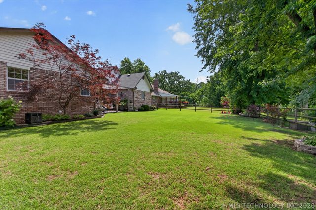 204 Gist Drive, Pryor, OK 74361