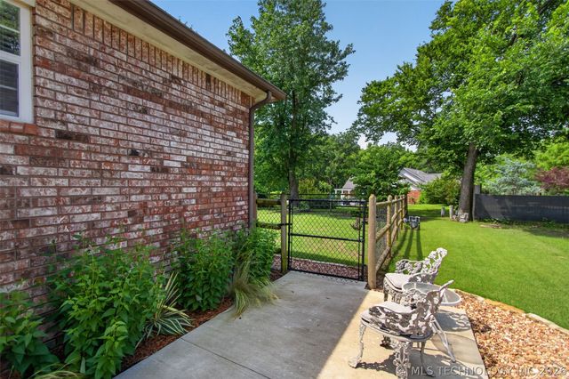 204 Gist Drive, Pryor, OK 74361