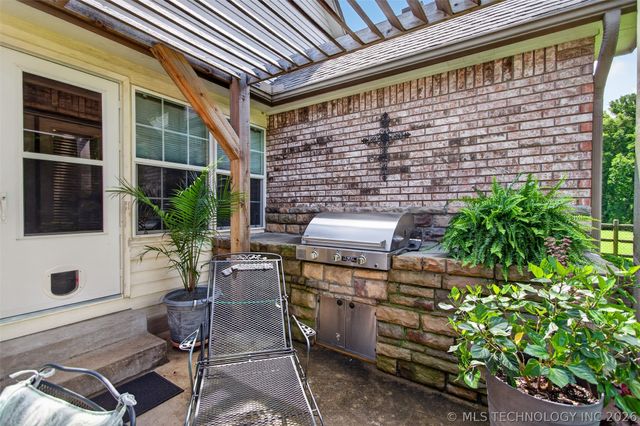 204 Gist Drive, Pryor, OK 74361