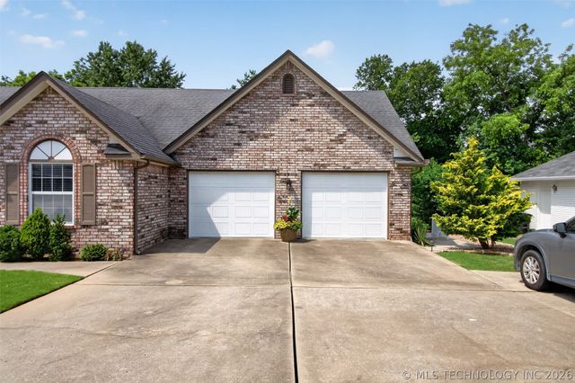204 Gist Drive, Pryor, OK 74361