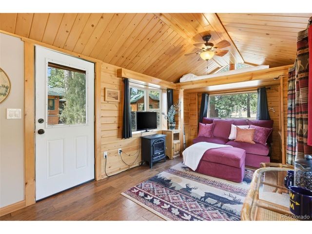 22901 Pinecrest Rd, Golden, CO 80401