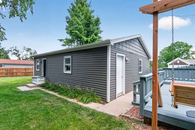713 2nd Street SE, Altoona, IA 50009