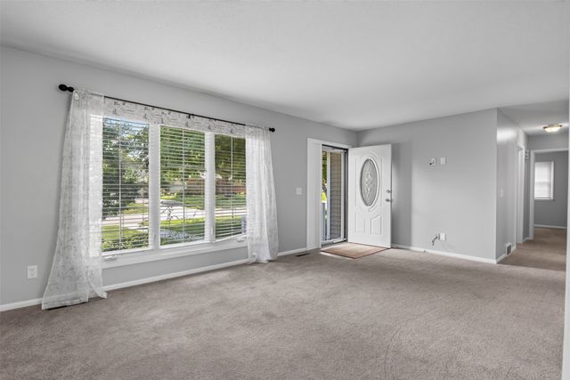713 2nd Street SE, Altoona, IA 50009