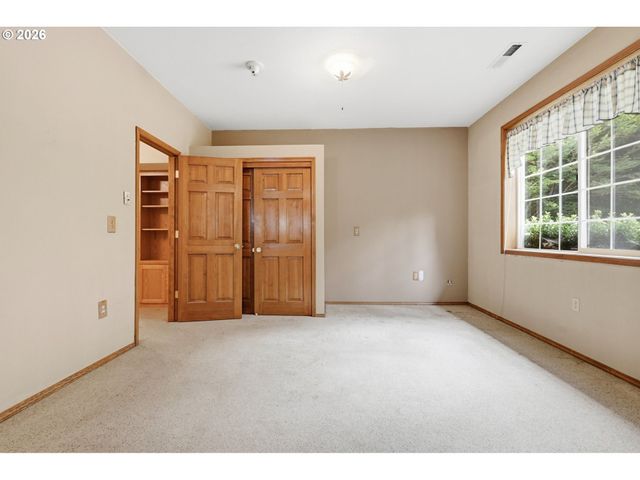 7100 Ne 151ST Cir, Vancouver, WA 98686