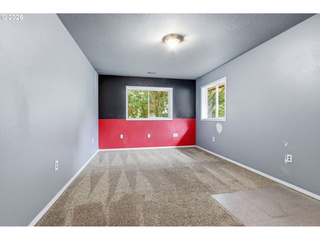 7100 Ne 151ST Cir, Vancouver, WA 98686