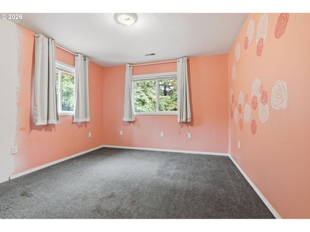 7100 Ne 151ST Cir, Vancouver, WA 98686