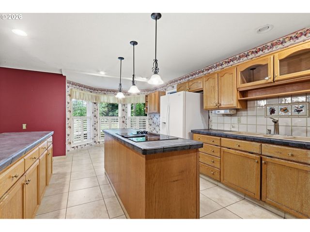 7100 Ne 151ST Cir, Vancouver, WA 98686