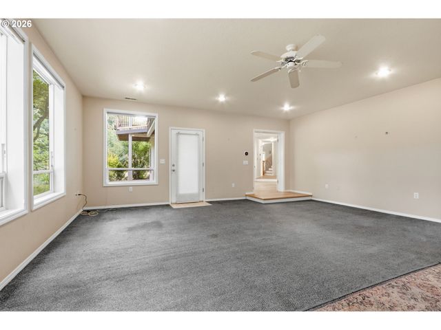 7100 Ne 151ST Cir, Vancouver, WA 98686