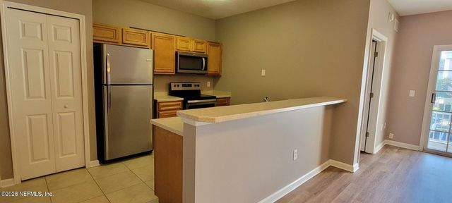 8227 LOBSTER BAY Court, 203, Jacksonville, FL 32256
