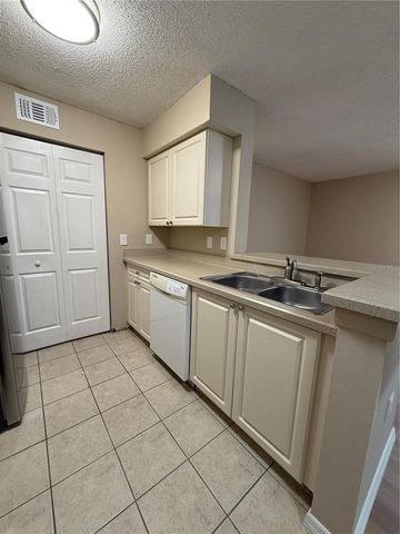 1222 BERMUDA LAKES LANE 207, Kissimmee, FL 34741