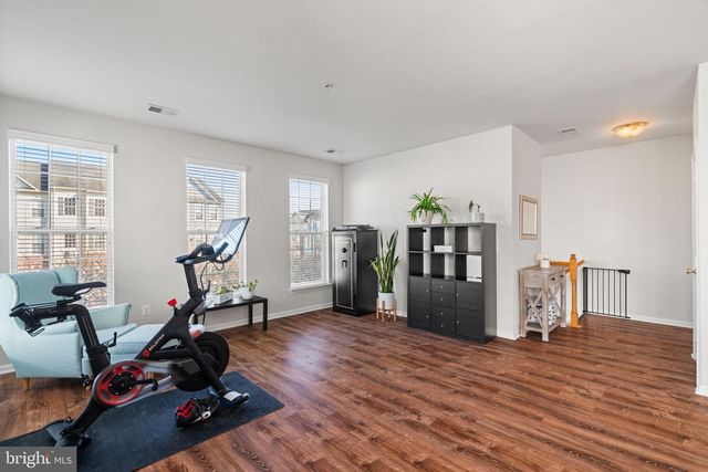 15529 JOHN DISKIN CIR, Woodbridge, VA 22191