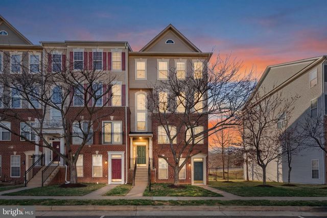 15529 JOHN DISKIN CIR, Woodbridge, VA 22191