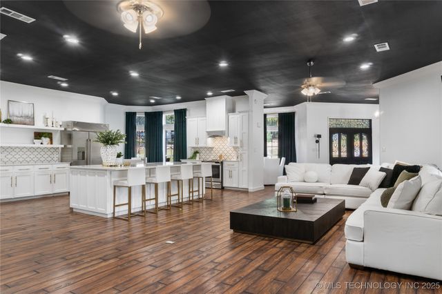 259 Eaglelake Drive, Durant, OK 74701