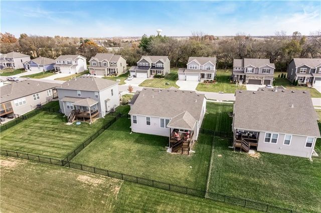 3116 SW Arbortree Drive, Lee's Summit, MO 64082