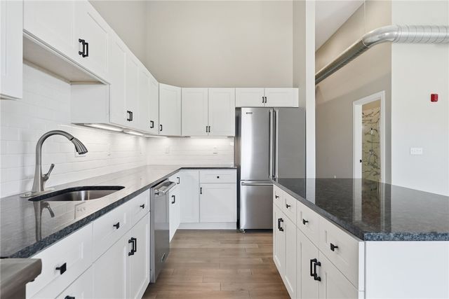 3809 Liberty Ave 401, Lawrenceville, PA 15201
