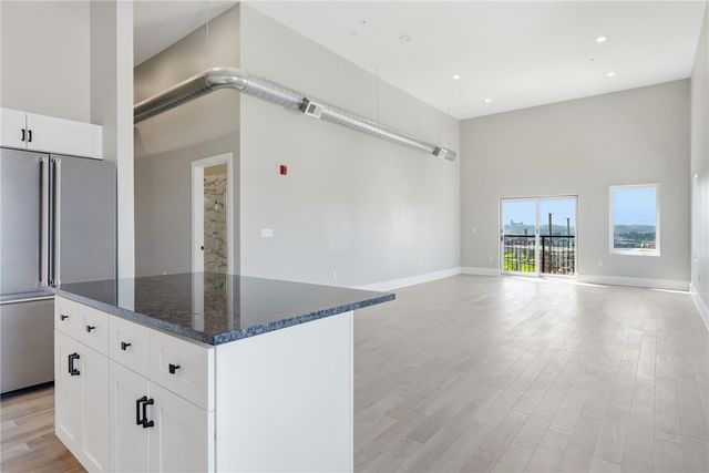 3809 Liberty Ave 401, Lawrenceville, PA 15201