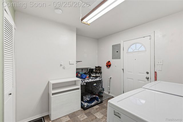 31231 Fernwood Street, Westland, MI 48186