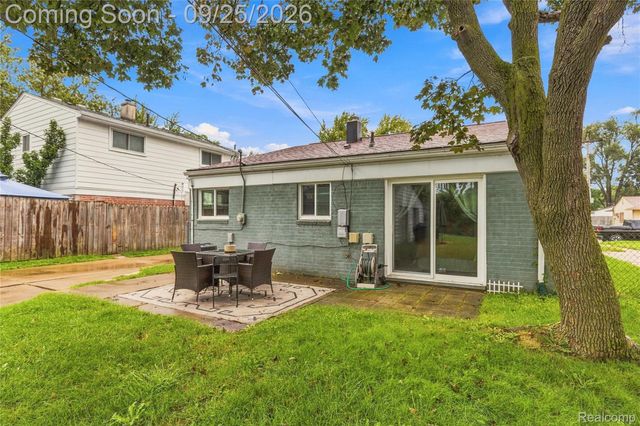 31231 Fernwood Street, Westland, MI 48186