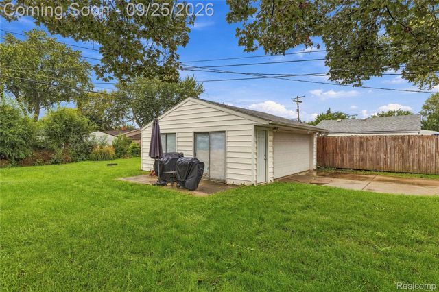 31231 Fernwood Street, Westland, MI 48186