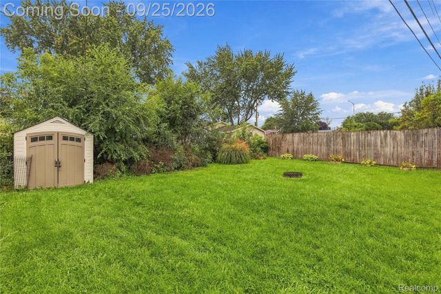 31231 Fernwood Street, Westland, MI 48186