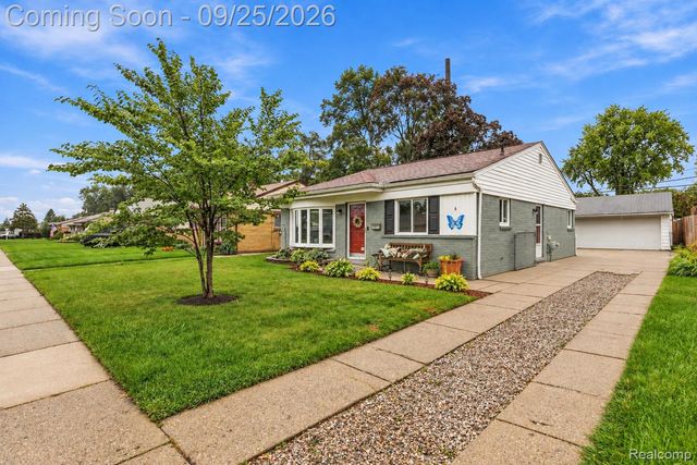 31231 Fernwood Street, Westland, MI 48186