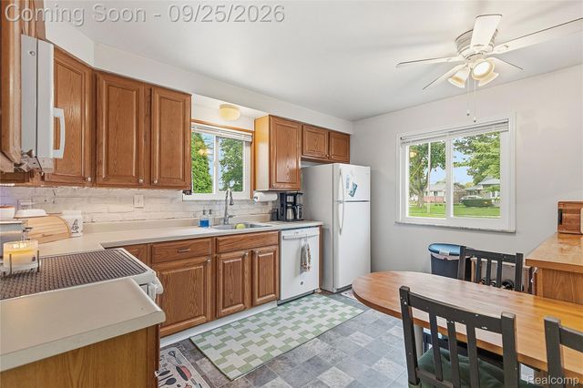 31231 Fernwood Street, Westland, MI 48186