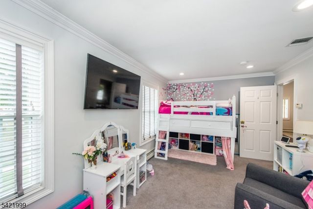 6 Melissa Dr, Totowa Boro, NJ 07512