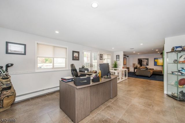 6 Melissa Dr, Totowa Boro, NJ 07512