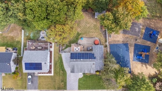 6 Melissa Dr, Totowa Boro, NJ 07512