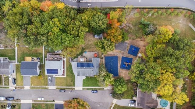 6 Melissa Dr, Totowa Boro, NJ 07512