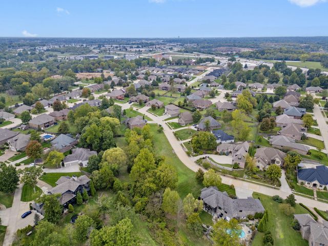 2450 E German Ivy, Springfield, MO 65804