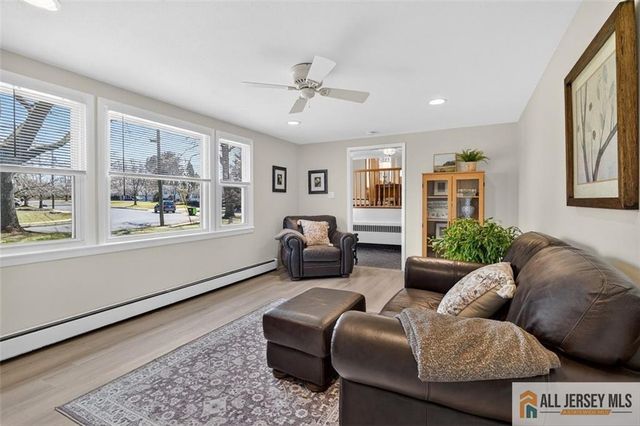 7 Griggs Road, Cranbury, NJ 08512