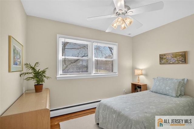 7 Griggs Road, Cranbury, NJ 08512