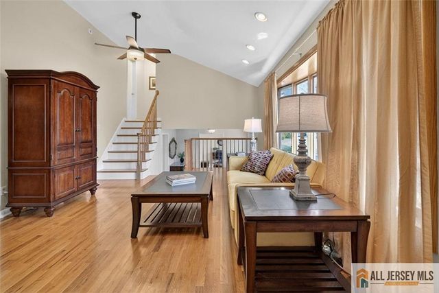 7 Griggs Road, Cranbury, NJ 08512