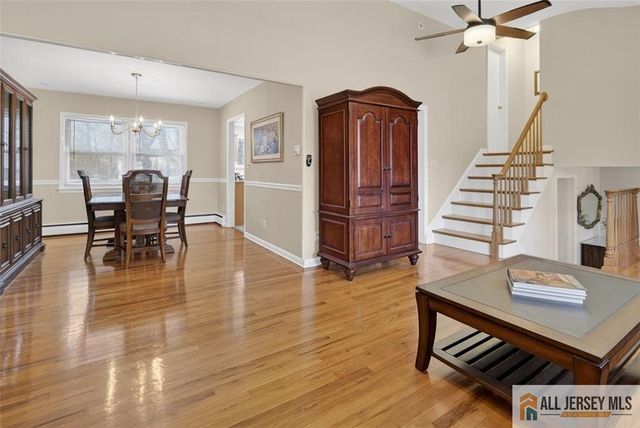 7 Griggs Road, Cranbury, NJ 08512