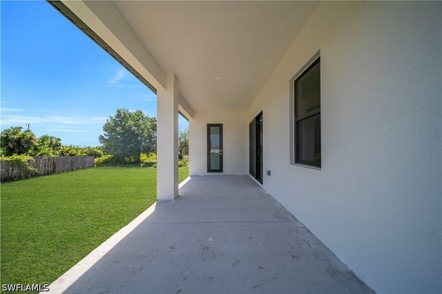 2615 45th ST SW, Lehigh Acres, FL 33976