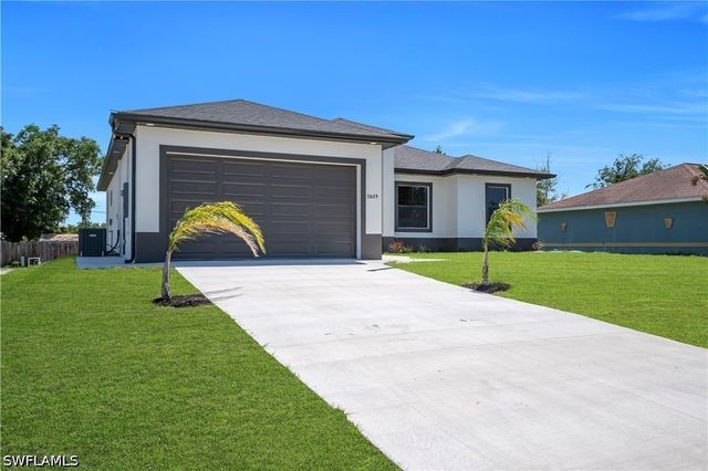 2615 45th ST SW, Lehigh Acres, FL 33976