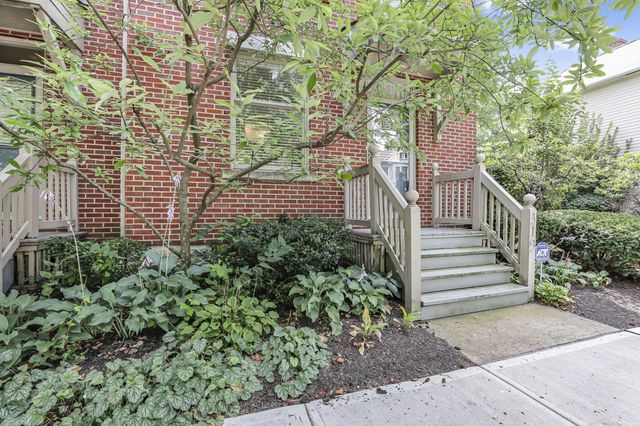 319 W 2nd Avenue, Columbus, OH 43201