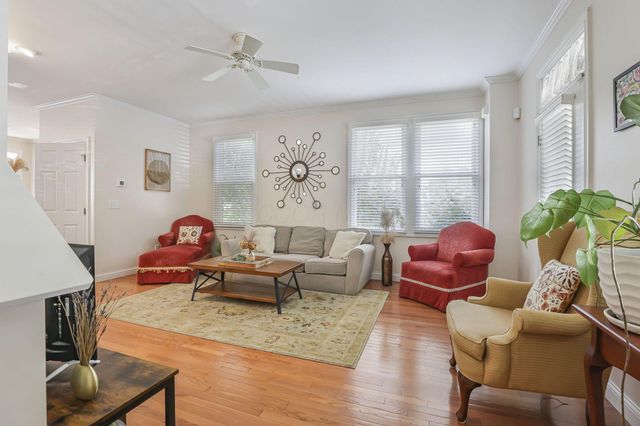 319 W 2nd Avenue, Columbus, OH 43201