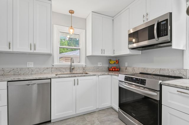 1443 Cascade Street NW, Rochester, MN 55901