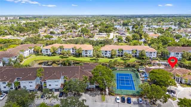 9645 NW 1st Ct 1-209, Pembroke Pines, FL 33024