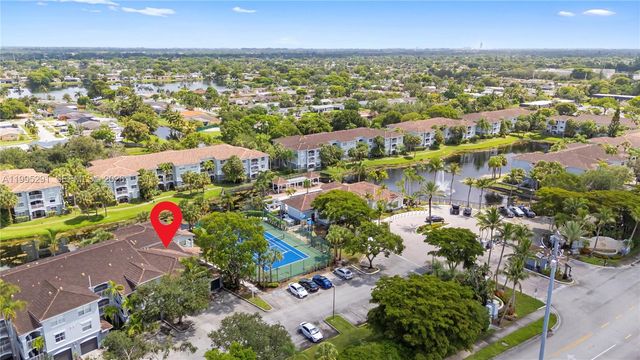 9645 NW 1st Ct 1-209, Pembroke Pines, FL 33024