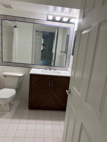 9645 NW 1st Ct 1-209, Pembroke Pines, FL 33024