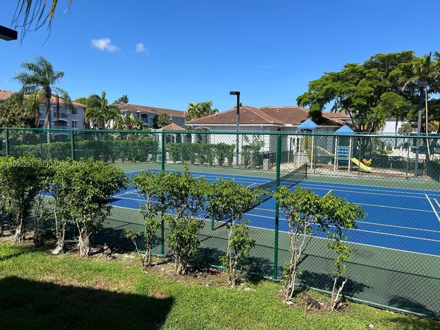 9645 NW 1st Ct 1-209, Pembroke Pines, FL 33024