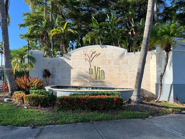 9645 NW 1st Ct 1-209, Pembroke Pines, FL 33024